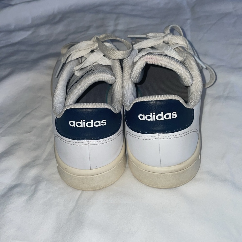 Kids Adidas Advantage